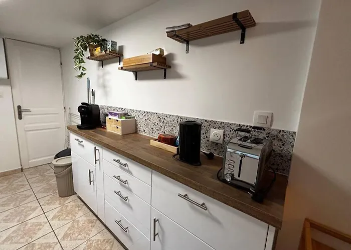 Sabail 2 - T2 Spacieux Apartment *